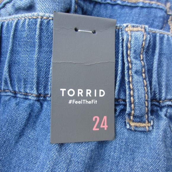 Torrid Short Women's 24 Relax Utility Light Weight Mid-Rise Medium Wash NEW - Picture 5 of 16